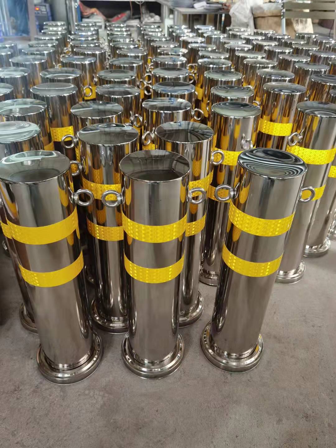 交通安全警示柱 防撞柱 反光防护柱 安全柱隔离桩 钢管固定警示柱