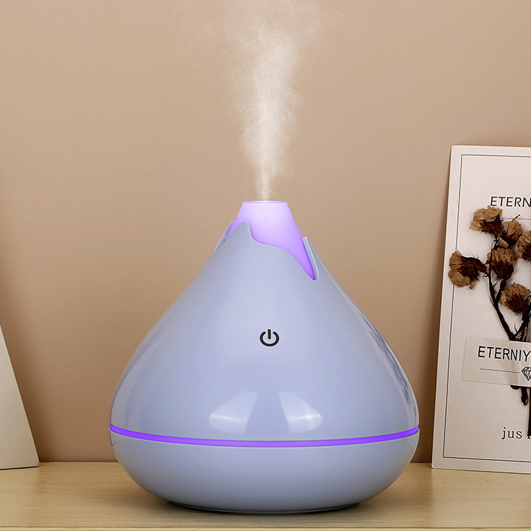 2021 New Desktop USB Humidifier Colorful Night Lamp Home Office Mute Air Aromatherapy Humidifier