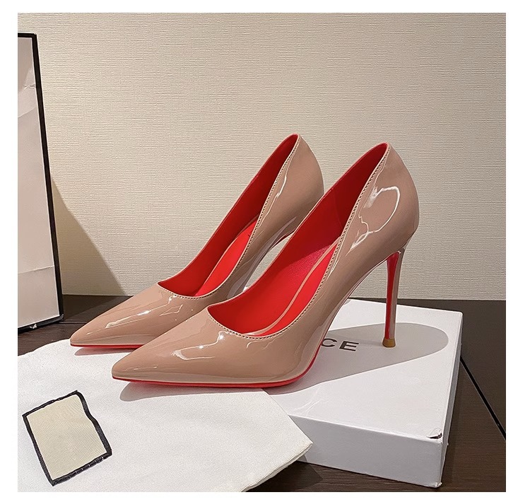 European and American Style Fashion High Heels Women's 2023 Autumn New Pointed Toe Stiletto Sexy Glossy Temperament Patent Leather Pumps