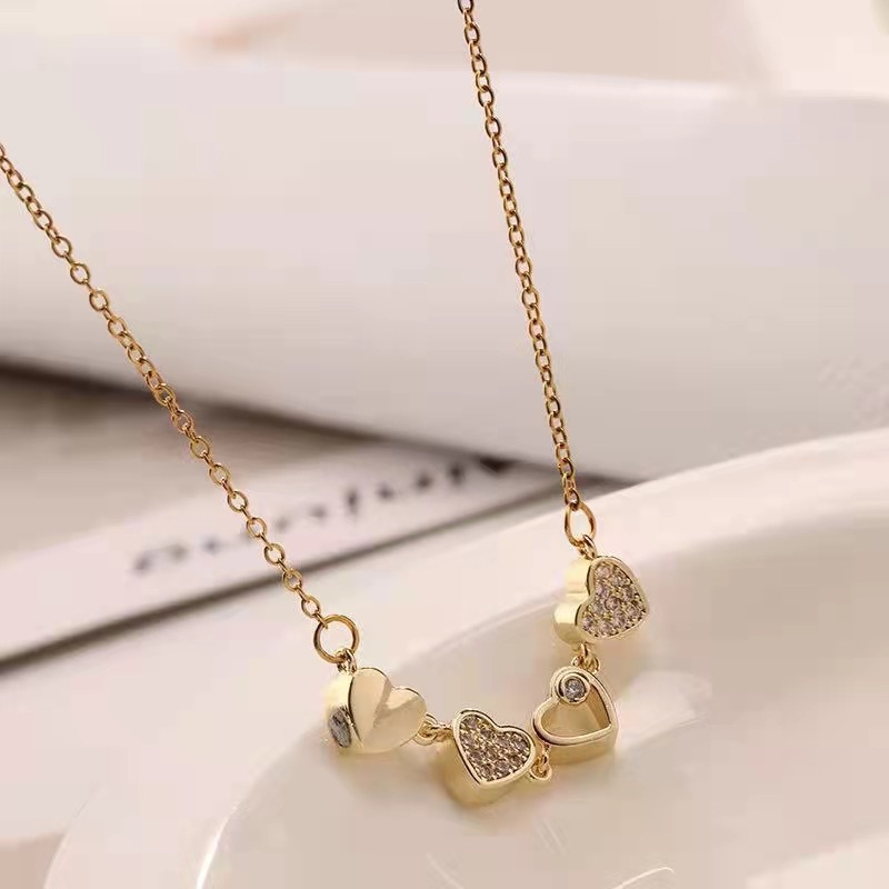 新款钛钢四片叶草项链女网红爆款爱心形锁骨链送闺蜜生日礼物