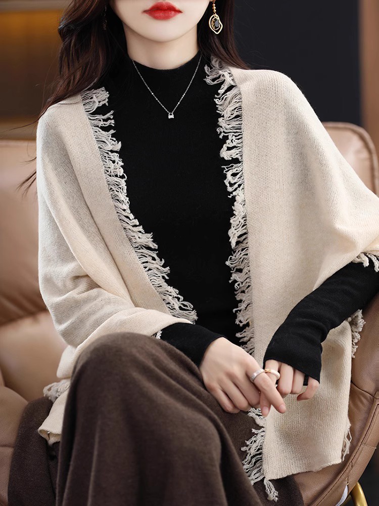 秋冬新款羊绒围巾女纯色围脖流苏大披肩两用时尚纯羊毛开衫外搭