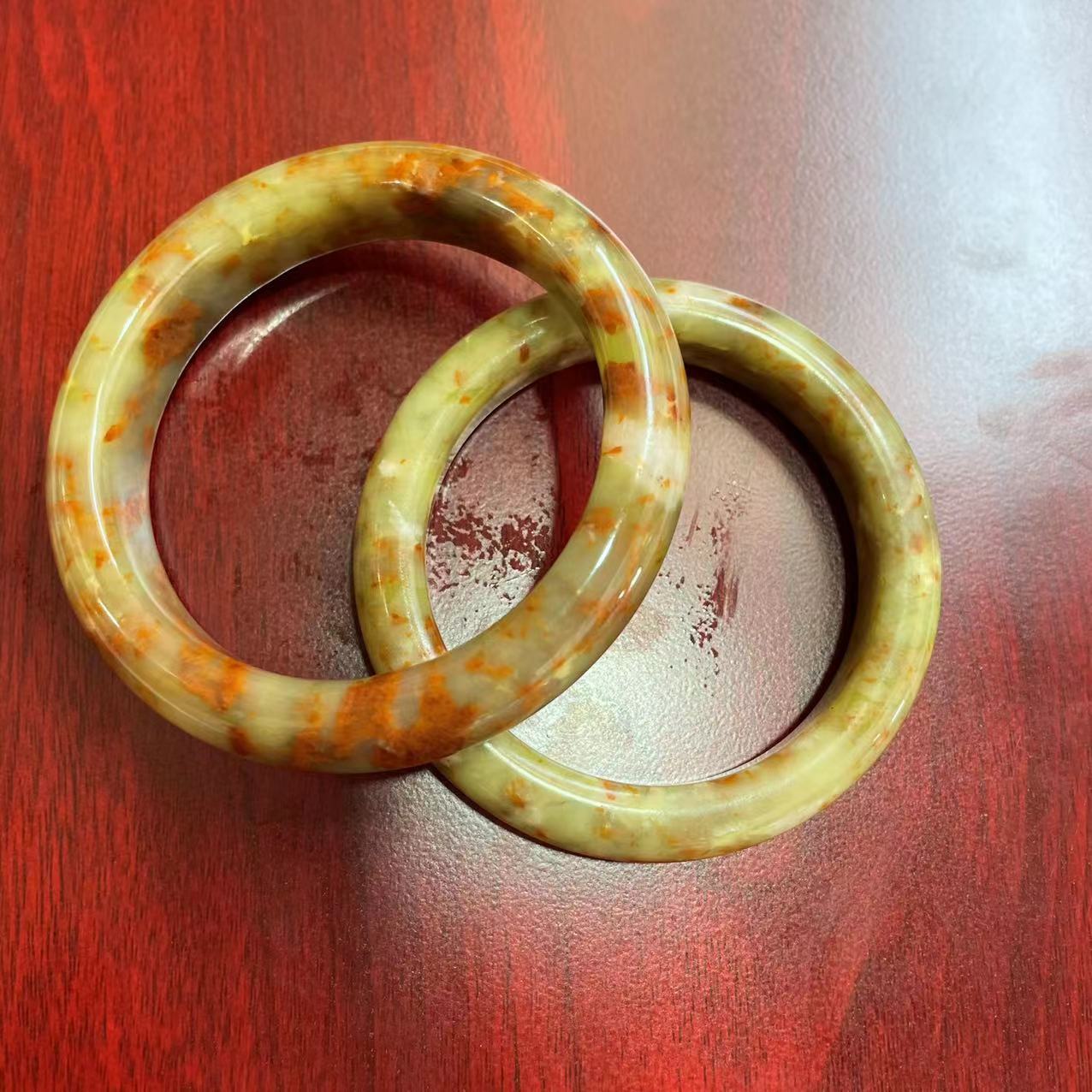 厂家直播货源新款岫玉藏红花黄金玉手镯辽宁岫黄玉石手镯-阿里巴巴