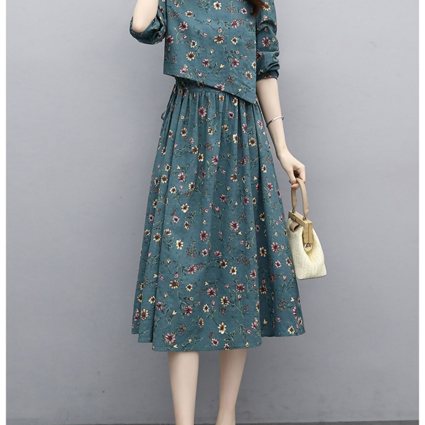 新款棉麻连衣裙中长款2021春秋大码女装气质显瘦减龄假两件打底裙