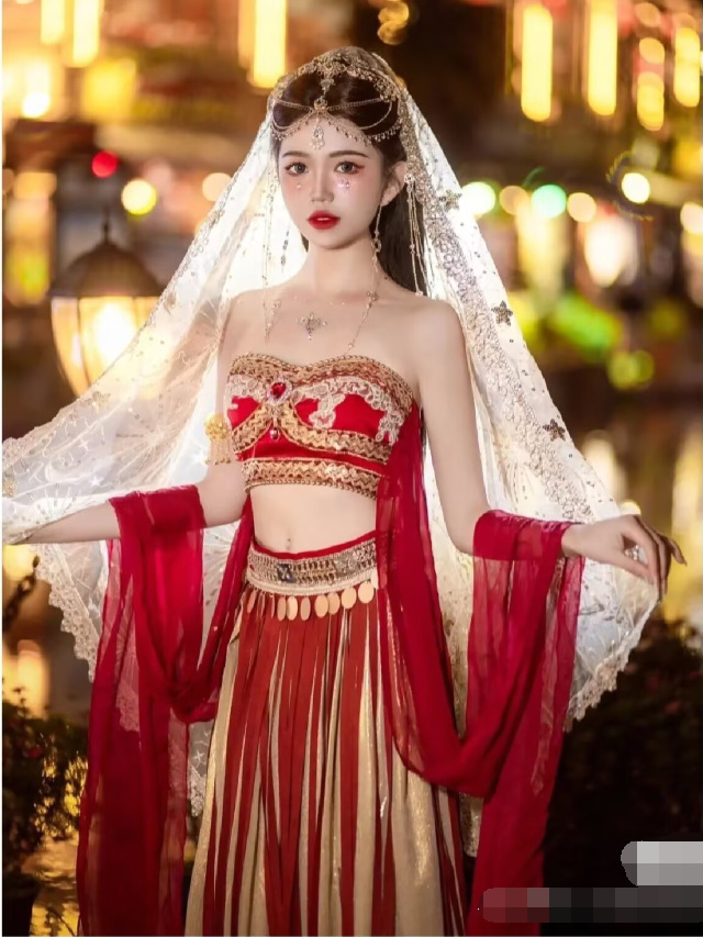 汉服女异域风情敦煌飞天舞蹈开衩裙表演服装西域少女沙漠拍摄写真