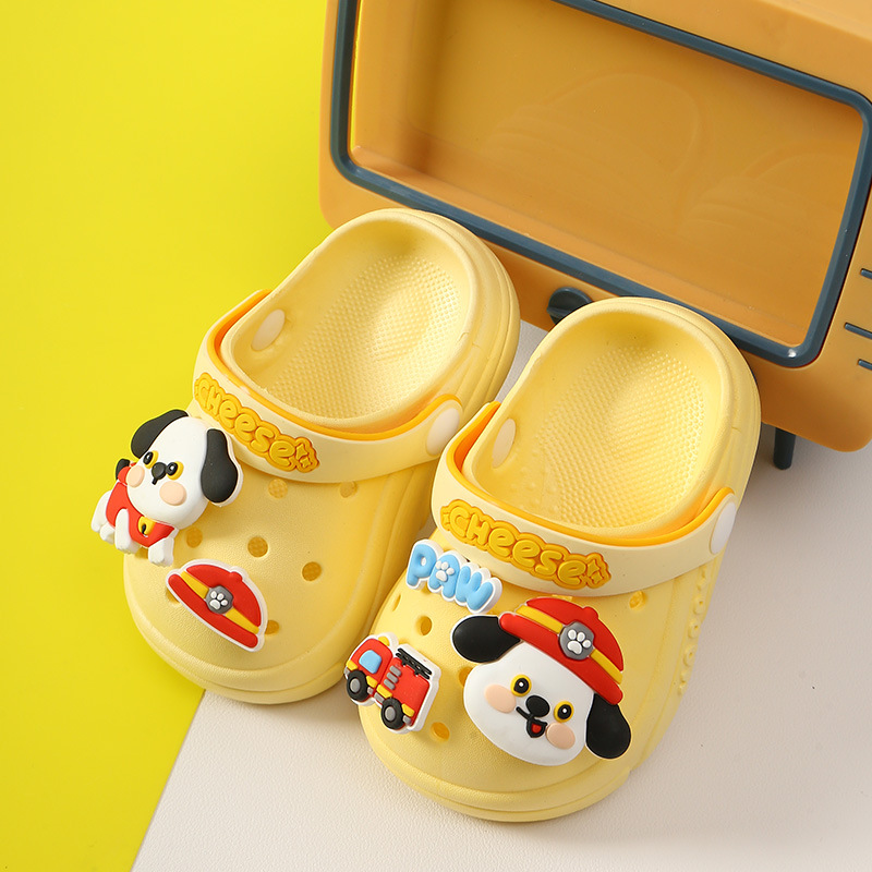 Children's Hole Shoes Summer Boys Cartoon Non-Slip Soft Bottom Baby Cute Indoor and Outdoor Closed-Toe Slippers Sandals Wholesale