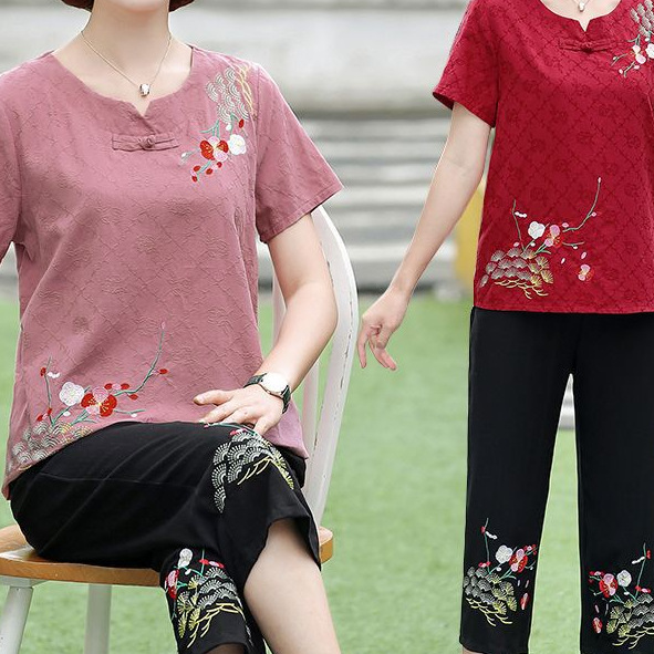 o瓯4中年妈妈夏装两件套装中老年女装50-60岁麻短袖奶奶宽-阿里巴巴