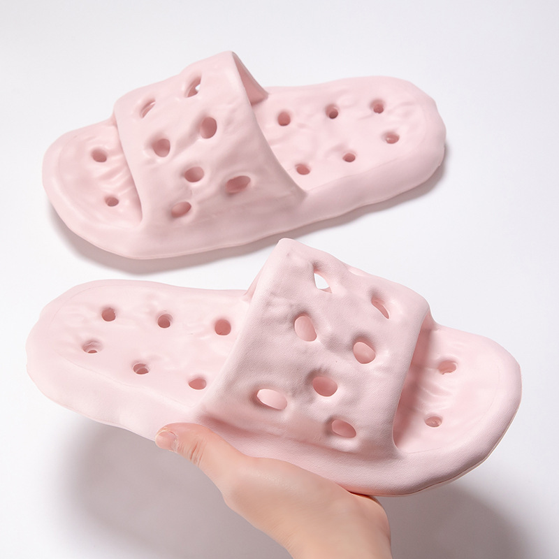 Slip-on Sandals for Women Summer 2023 New Leaking Couple Men's Indoor Bathroom Home Bath Hollow Slippers Wholesale
