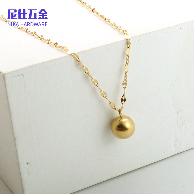 Cross-Border Hot Selling Titanium Steel Three-Dimensional Ball Pendant Necklace Female Plated 18K Gold Simple Summer All-Match Clavicle Chain
