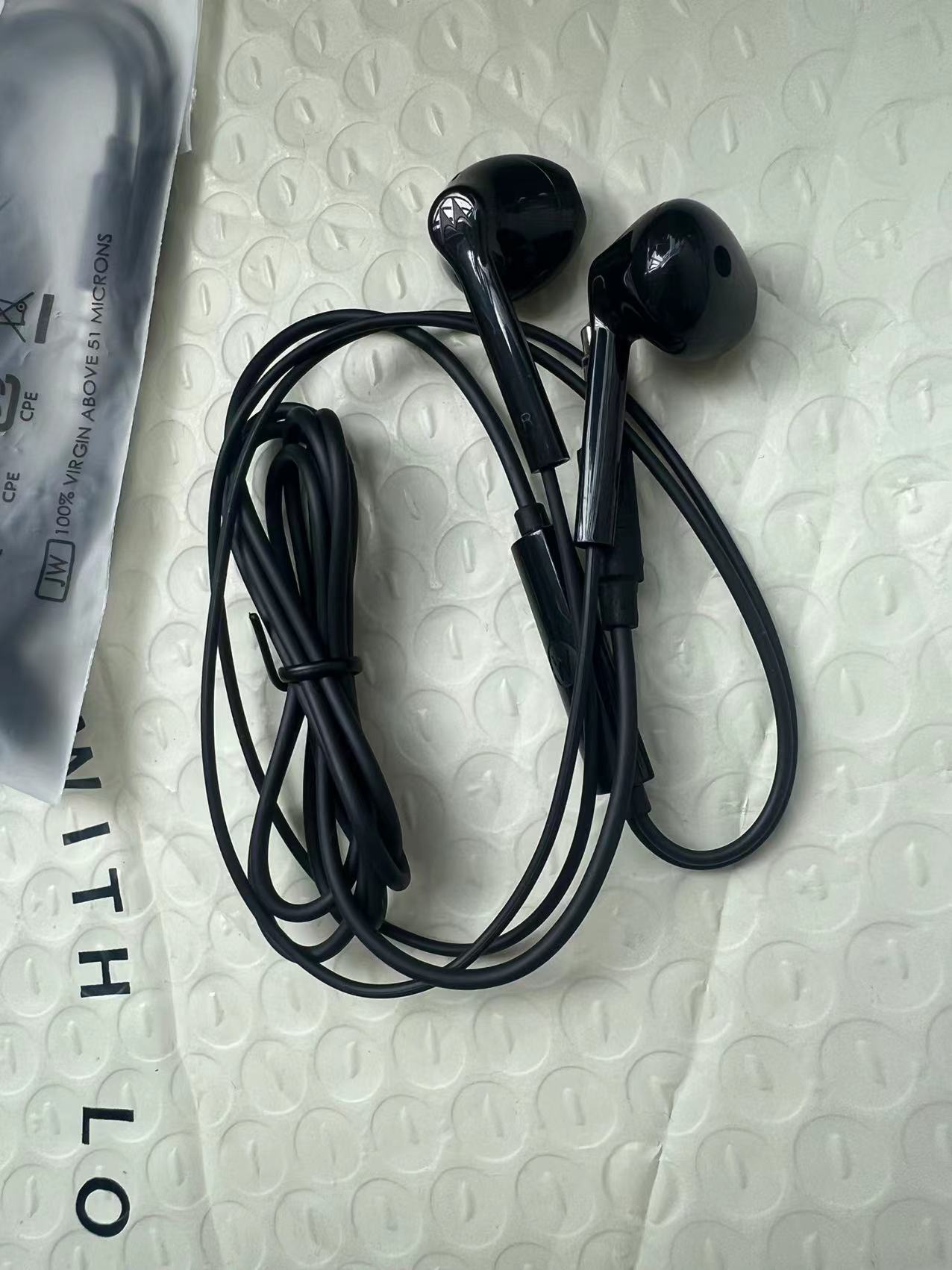 适用摩托罗拉moto p30 note z3 z2 lay g7 plus/半入耳式原装耳机