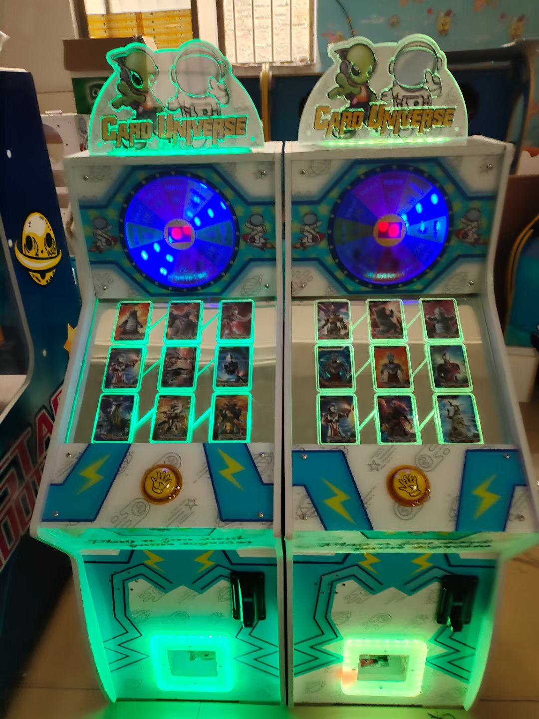 网红新款儿童扭卡片机商用投币扫码自助售卖斗罗大陆出卡片游戏机