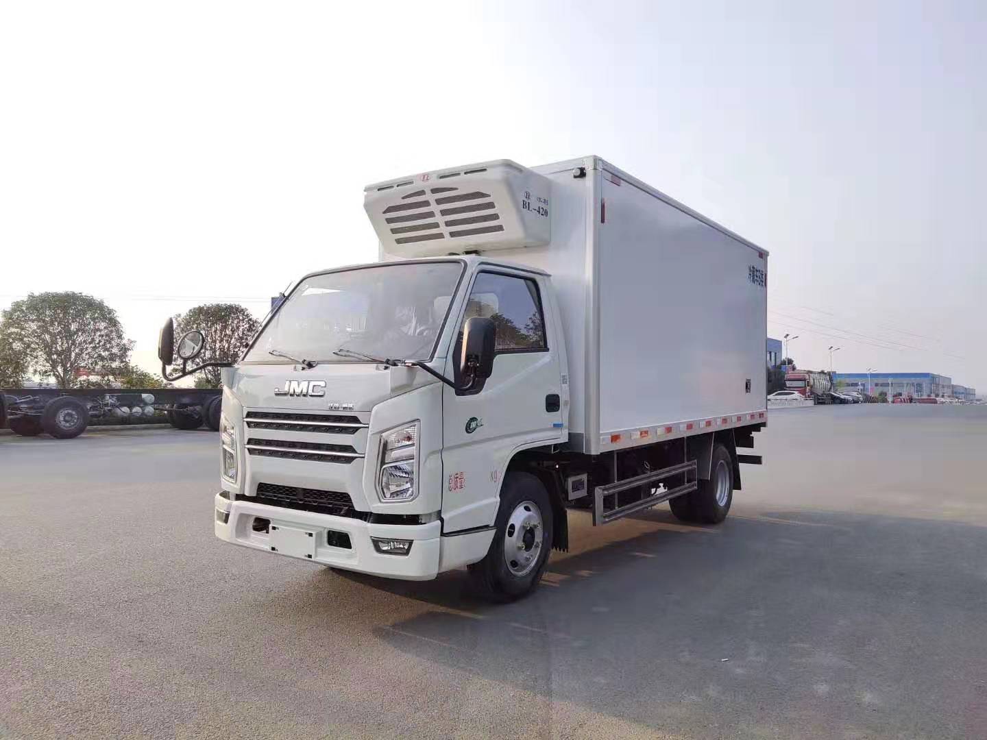 东风途逸冷藏车 小型冷冻车厂家价格 蓝牌c证可开