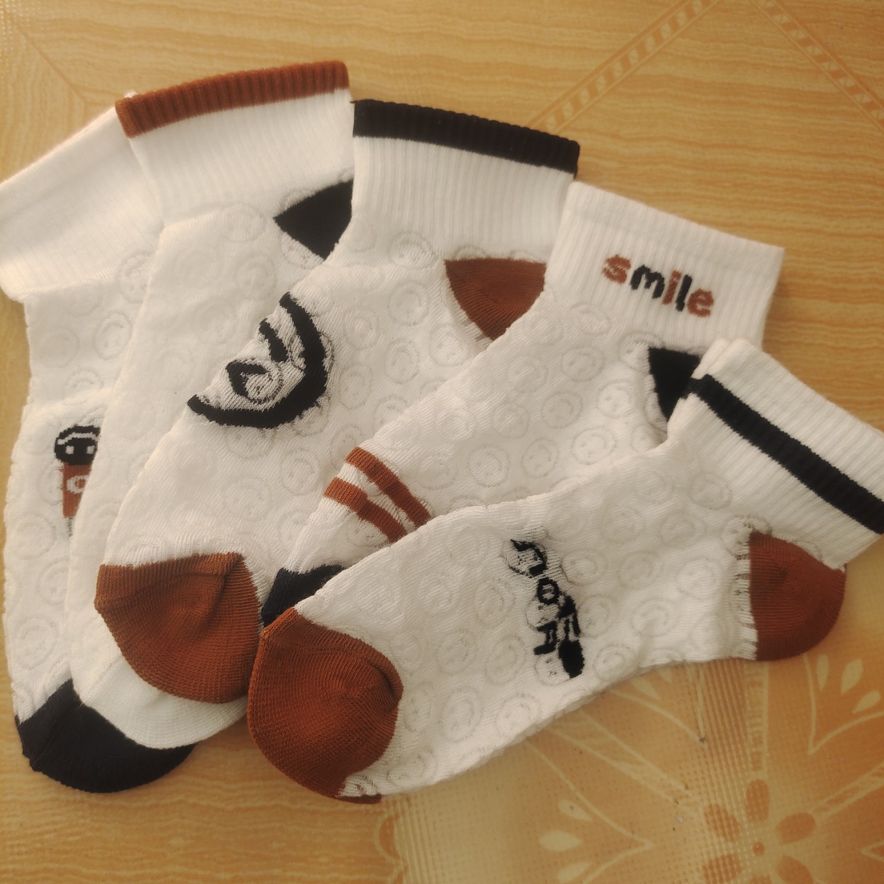 春季新款网眼浮雕女士短袜电商系列款袜子库存批发-阿里巴巴