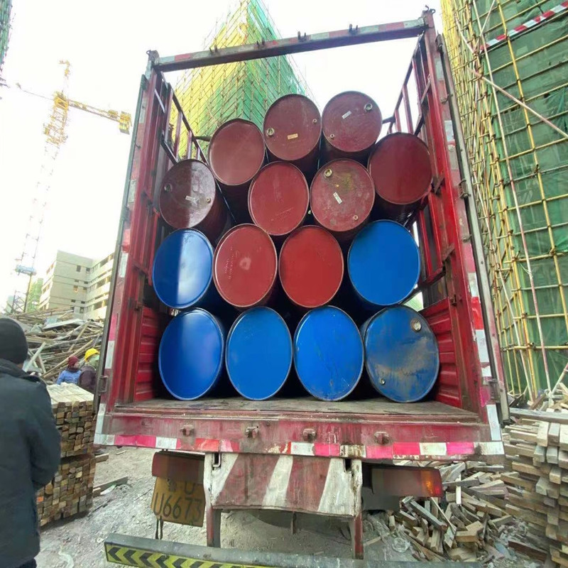 废旧油桶 回收油桶 二手铁桶