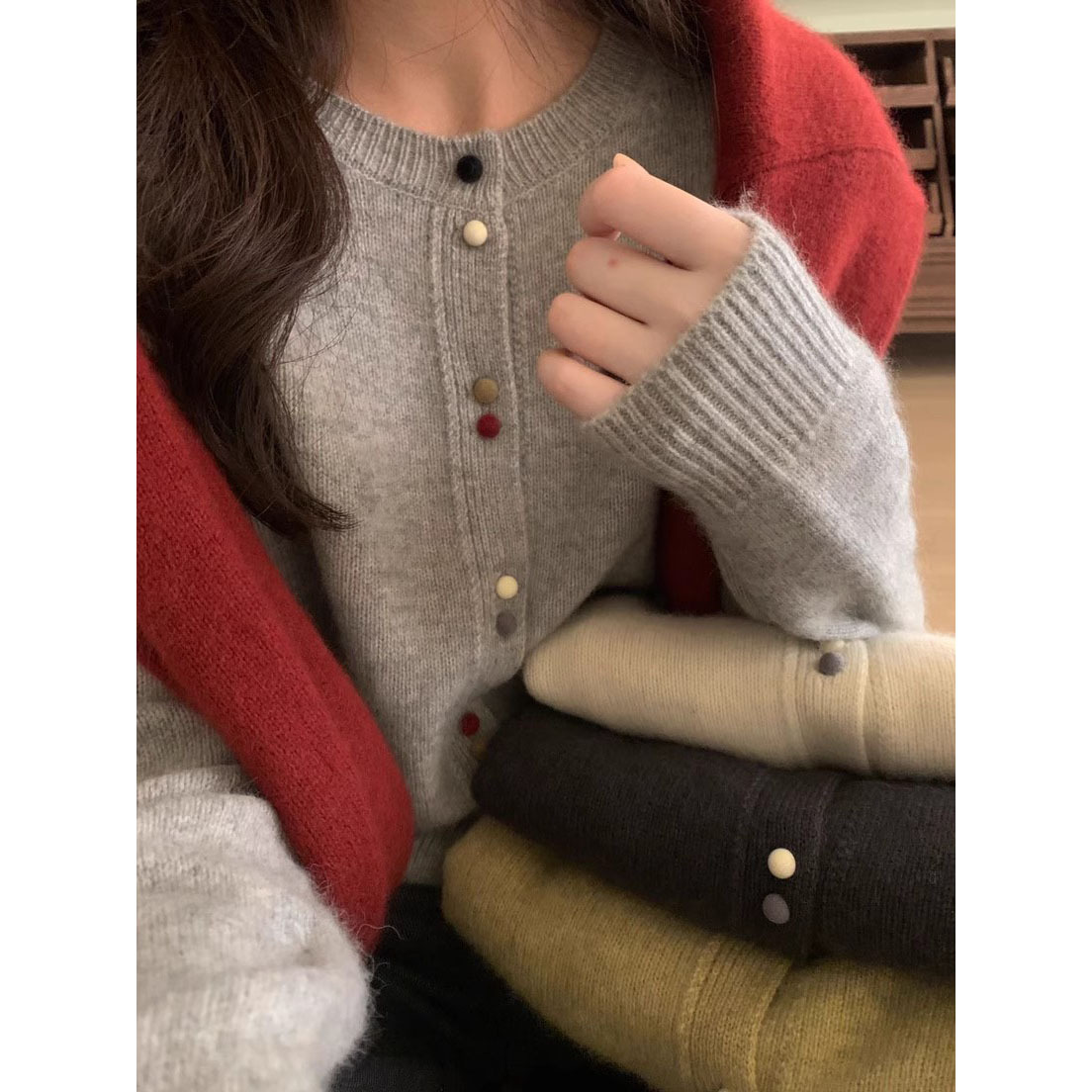 Korean Style Early Spring New Knitted Cardigan Women's Clothes Colorful Velvet Small round Buckle Soft Glutinous Retro Gentle Style Sweater Coat
