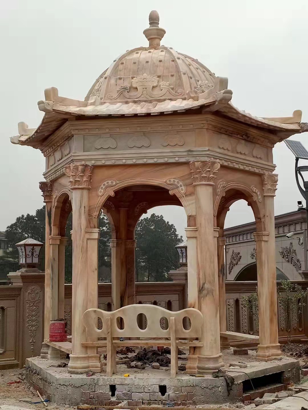 户外石雕凉亭 大理石圆顶铁艺小亭子 欧式罗马柱石雕凉亭