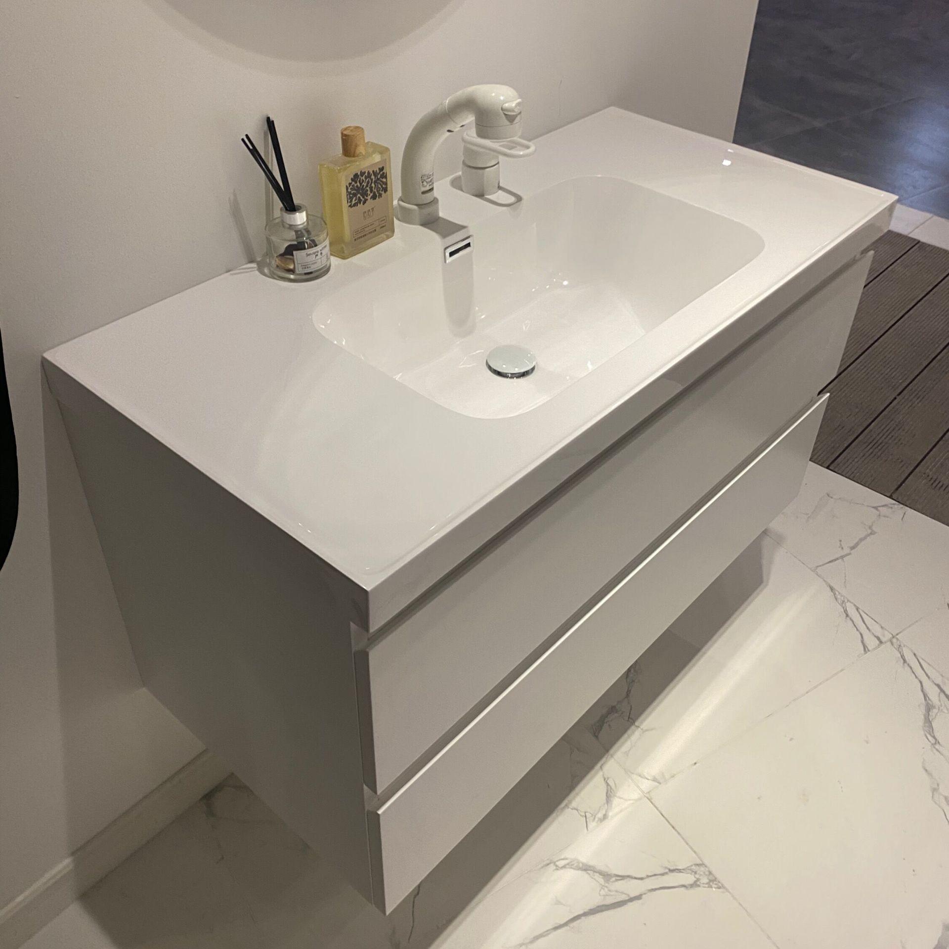 一体式四面挡水人造石台面日式简约现代白色烤漆浴室柜镜柜