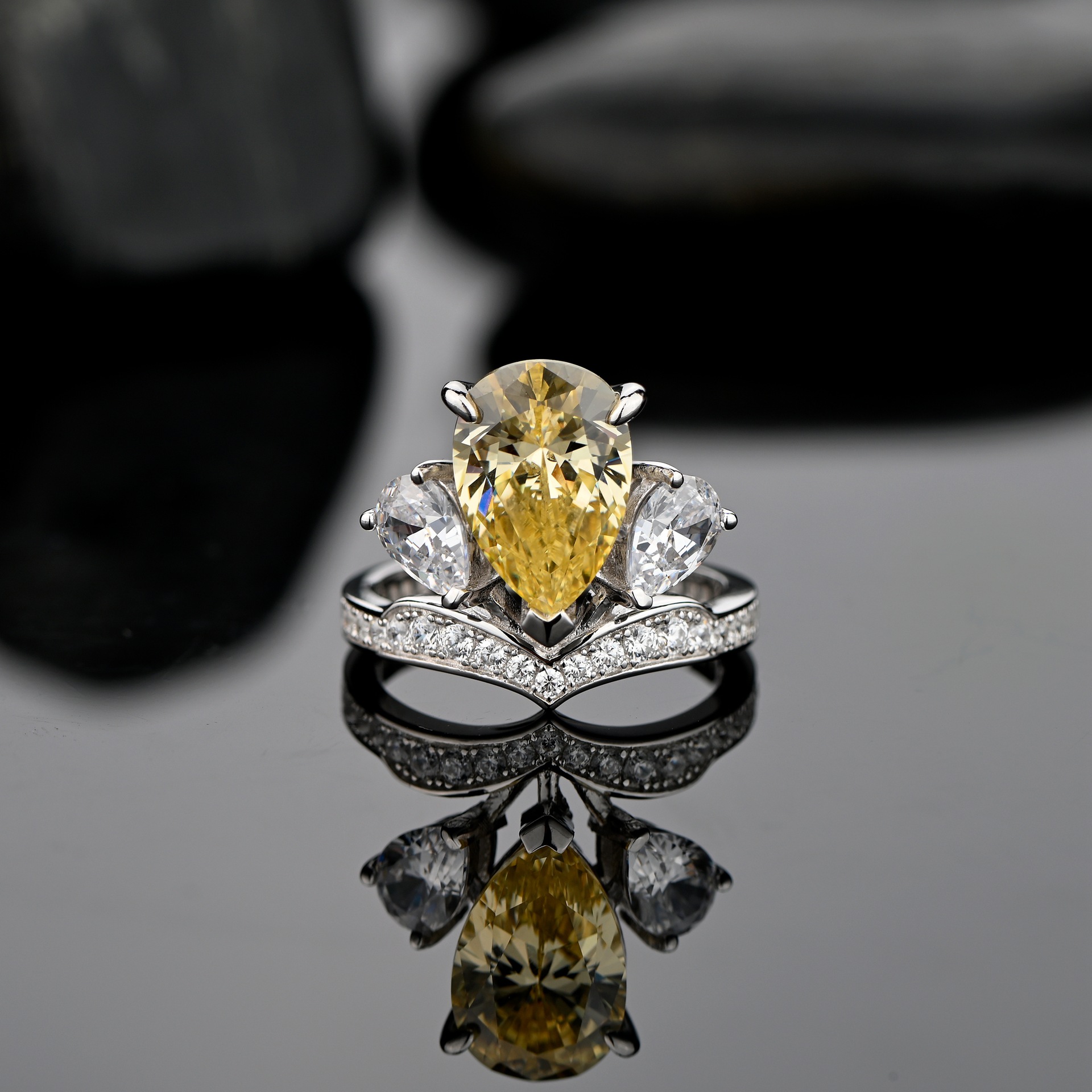 金萌珠宝s925银镶钻9*13皇冠造型水滴戒指女欧美风多色工厂直销