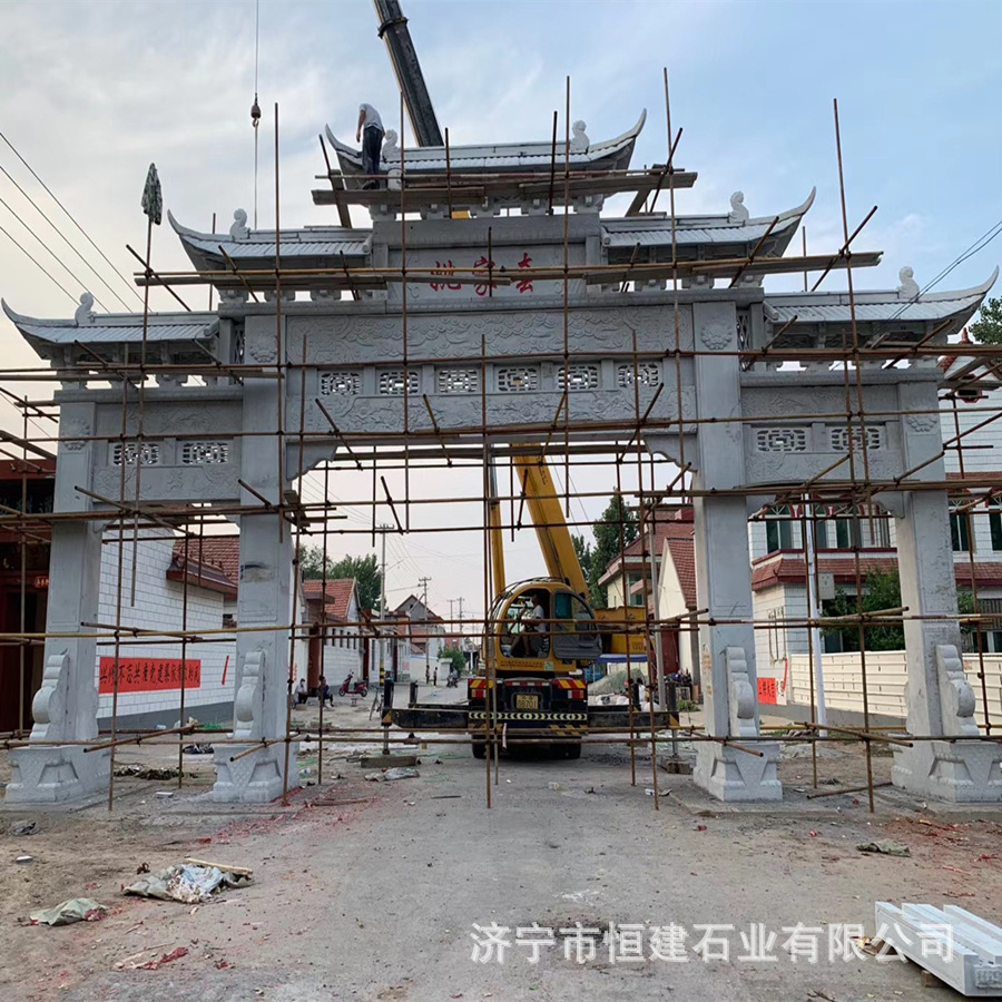 明秀庄园电梯坠落2死2重伤_牌楼坠落致8死背后_中铝厂房坠落10死