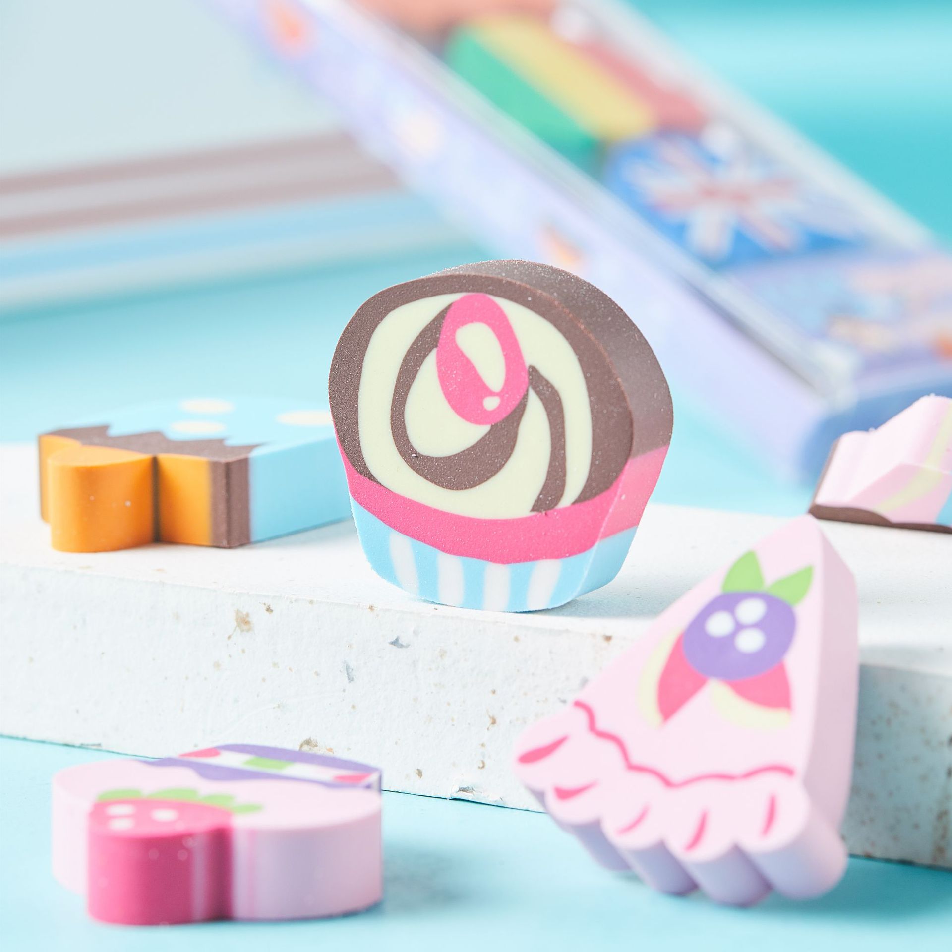 卡通蛋糕造型国旗爱心造型橡皮擦学生用橡皮擦学习用品现货批发