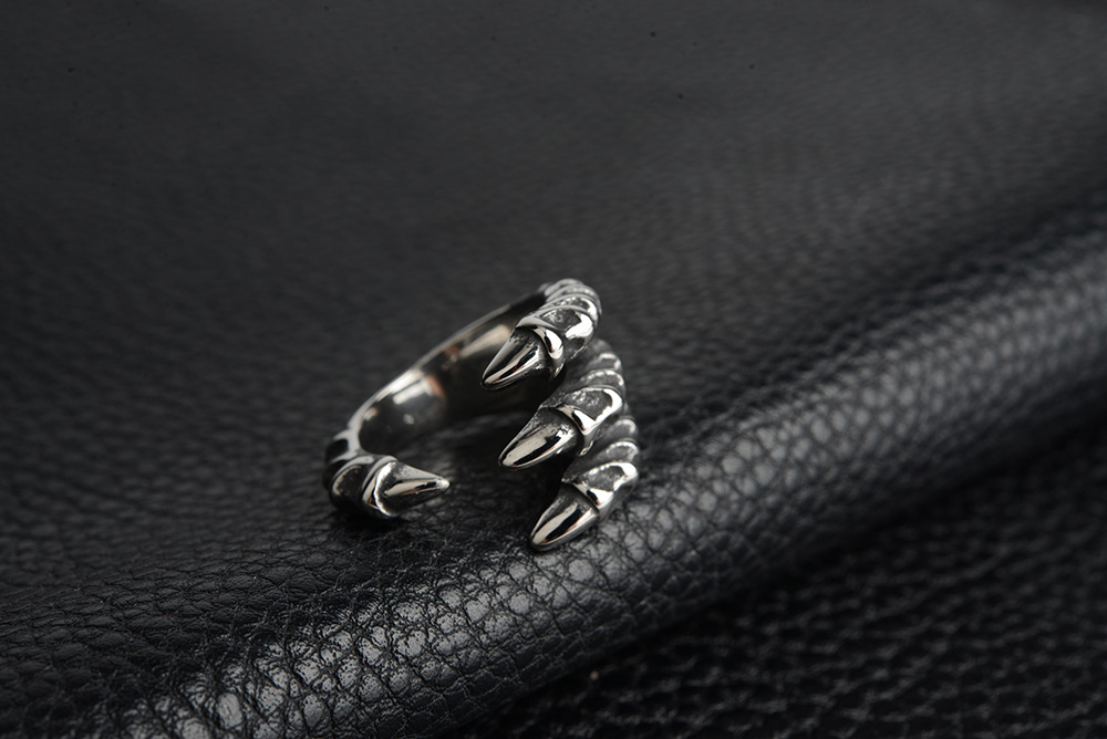 钛钢戒指 男士霸气开口老鹰爪子钛钢复古戒指情侣戒指戒指套