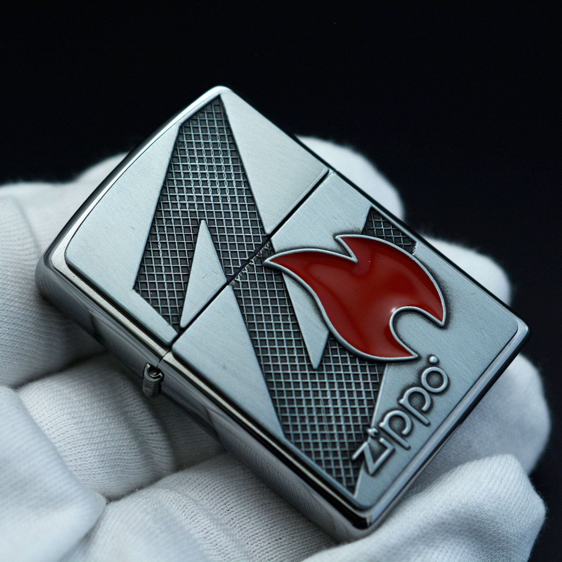 正品zippo  之宝 打火机  z标志火焰贴章 29104  绒布盒