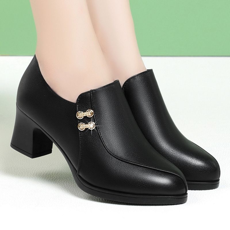 2024新款软皮女鞋中跟单鞋防滑粗跟时尚夏季妈妈鞋女士英伦小皮鞋