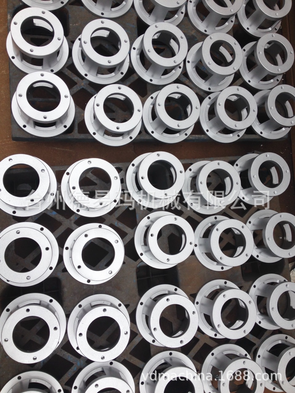 钟形罩 联轴器(v系列低噪声单联子母叶片泵配套使用)