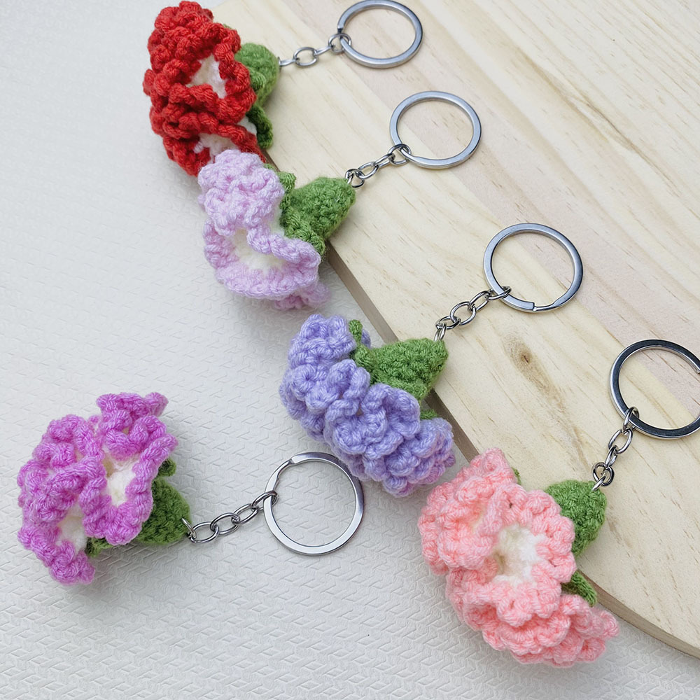 成品针织康乃馨钥匙扣挂件 毛线编织手工花朵挂饰 汽车包包吊坠