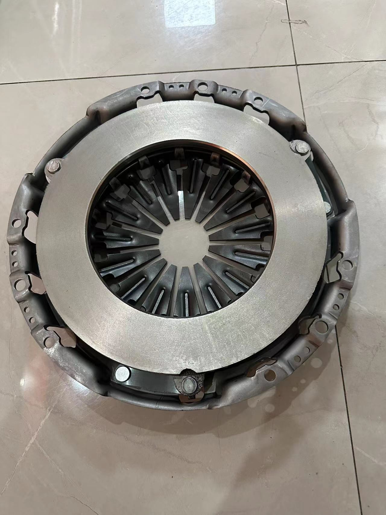 汽车配件离合器压板适用于 hilux  31210-0k070