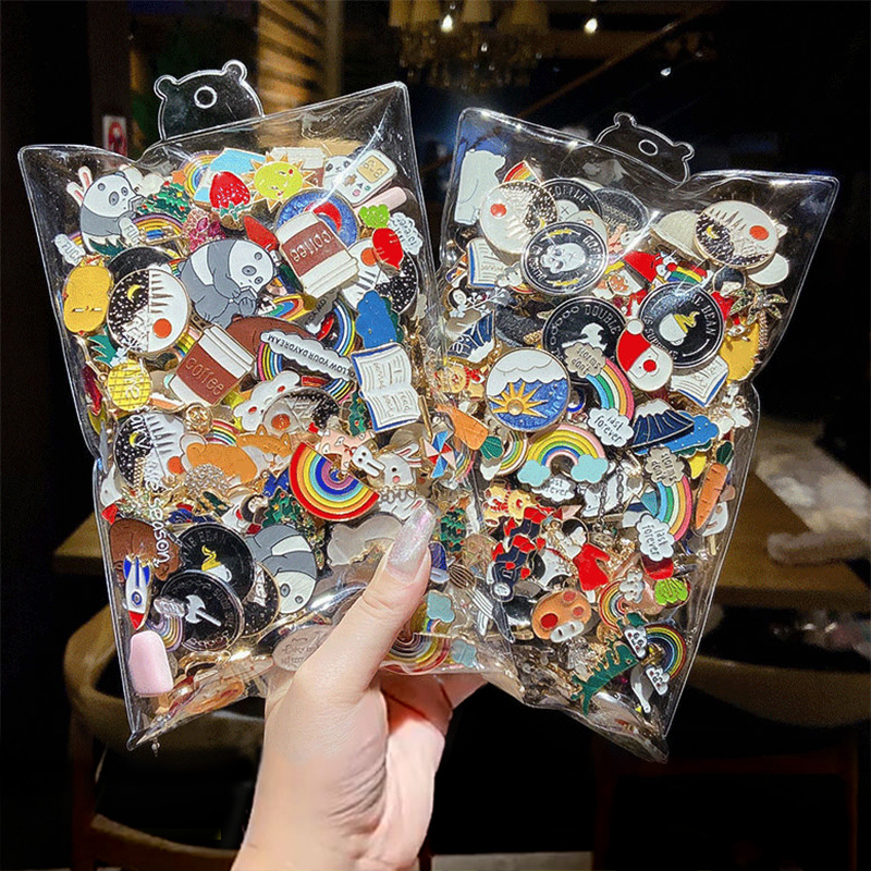 japanese cute cartoon metal dripping brooch female cute decorative bag accessories alloy badge ornament wholesale