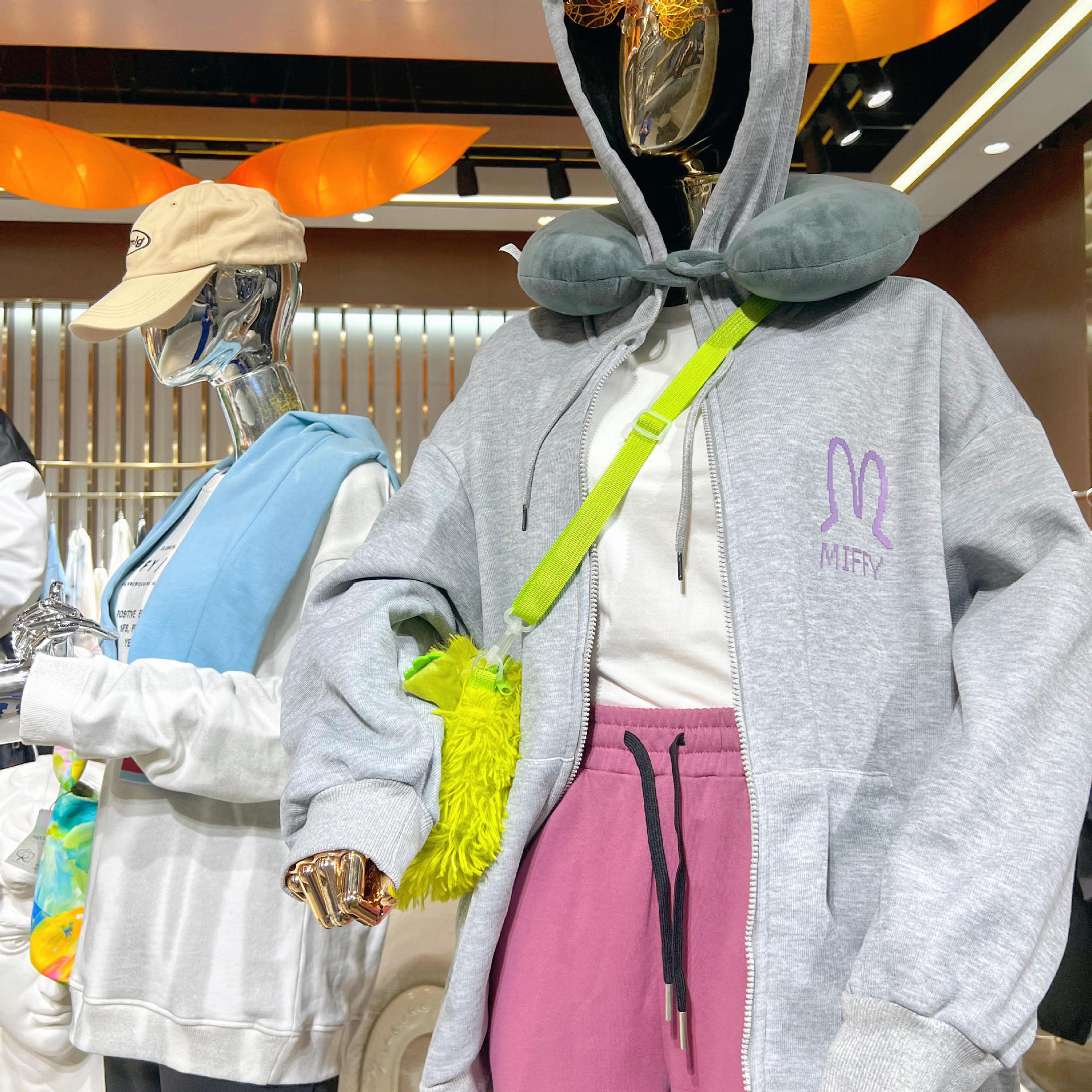 2021冬季新款女式加绒加厚连帽卫衣中长款修身外套欧美保暖开衫2017