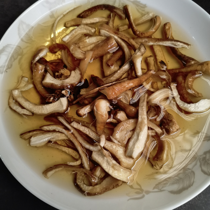 香菇脚干货500g脚腿丝风味冷吃香菇腿双剪蘑菇冬菇烧烤油炸食用农