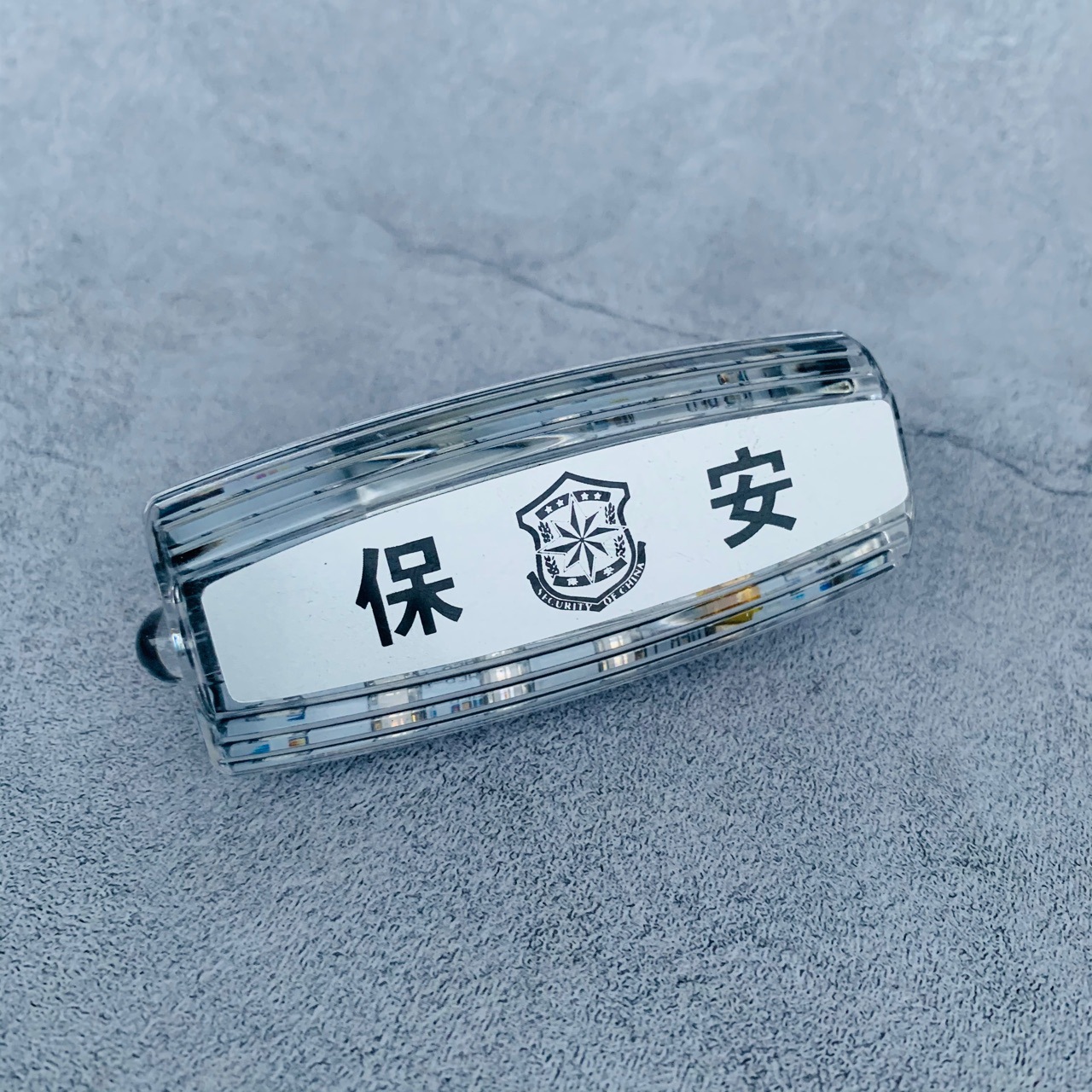 肩灯充电肩闪灯警示爆闪灯红蓝信号灯保安肩膀灯执勤闪光灯全夜间