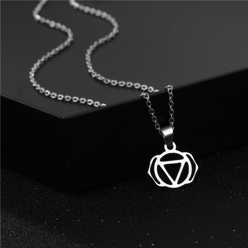 European and American Simple Punk round Triangle Amazon Popular Triangle Geometric Necklace Men and Women Hip Hop Titanium Steel Accessories