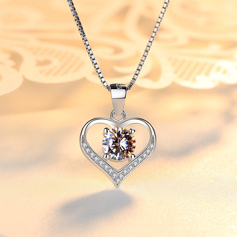 0成交9996件s925纯银心形项链女 爱心旋转微镶锆石 唯美情侣学