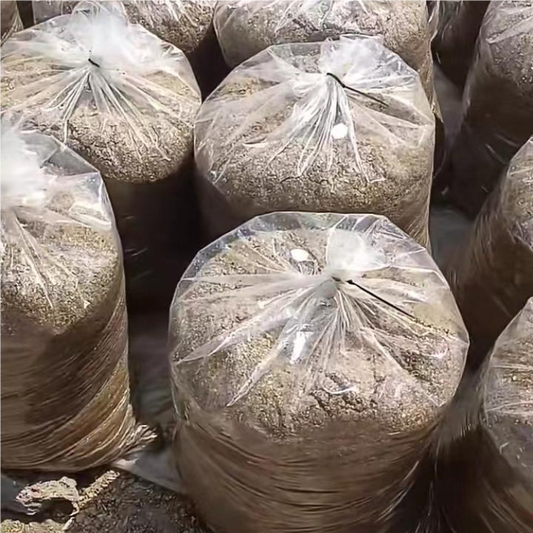 厌氧发酵袋豆渣酒糟青贮饲料呼吸膜排气阀透明包装袋子批发40公斤