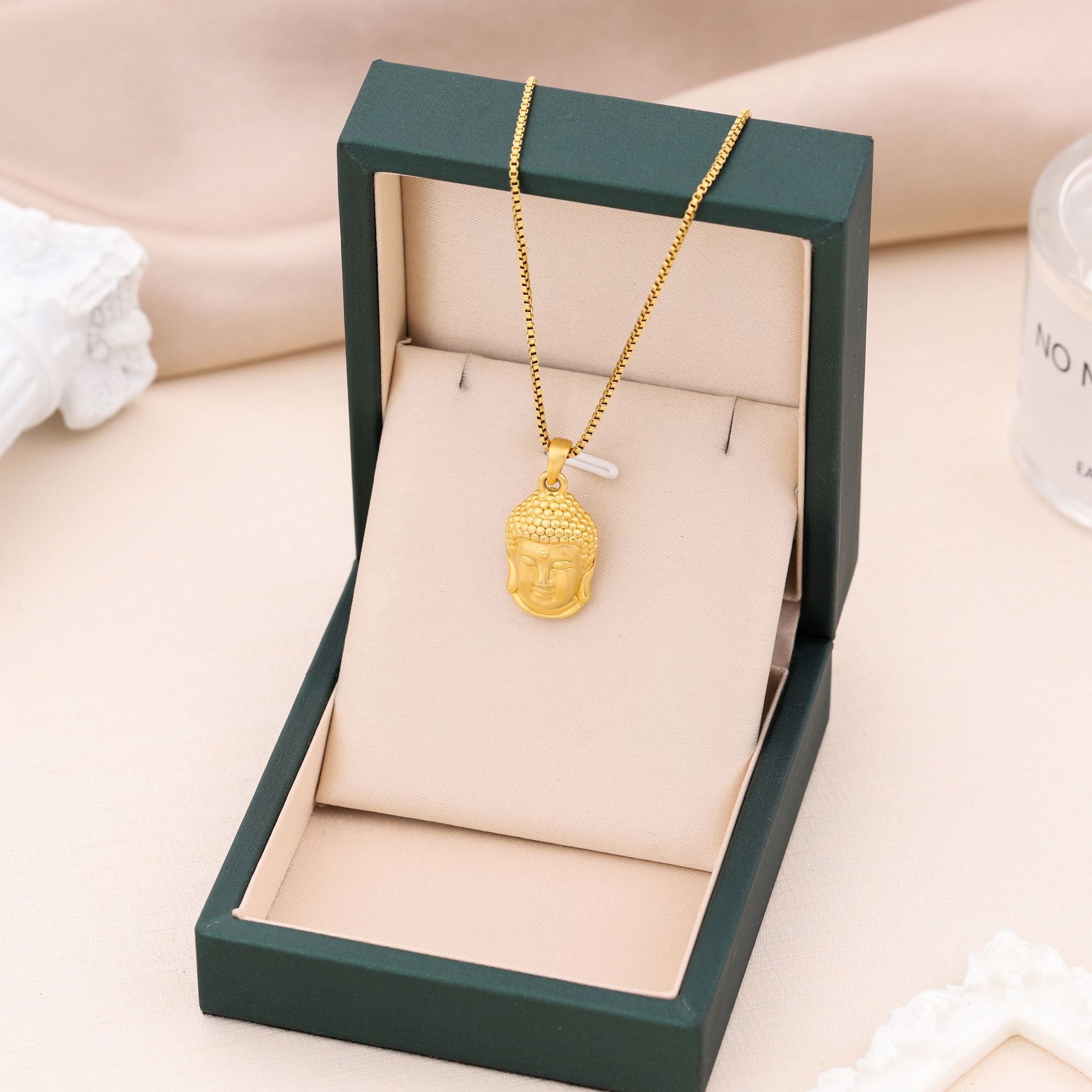 Gold Buddha Head Pendant Buddha Buddha Yongping Titanium Steel Necklace for Men and Women Tik Tok Live Stream Same Style Buddha Head Wholesale