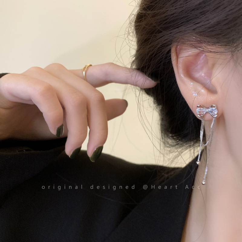 Bow Long Tassel Stud Earrings for Women Temperamental Earrings High-Grade Light Luxury Earrings Niche Design Sweet Earrings