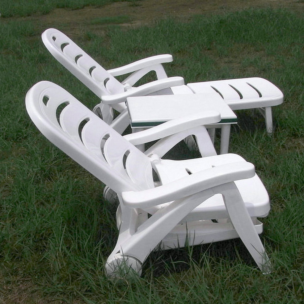 浴场塑胶折叠躺椅塑料沙滩椅户外庭院游泳池休闲趟床可折叠沙发椅