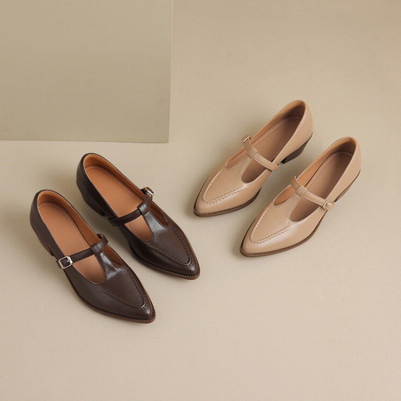 春季款简约丁字扣带粗跟大码小皮鞋棕色复古尖头中跟玛丽珍单鞋女