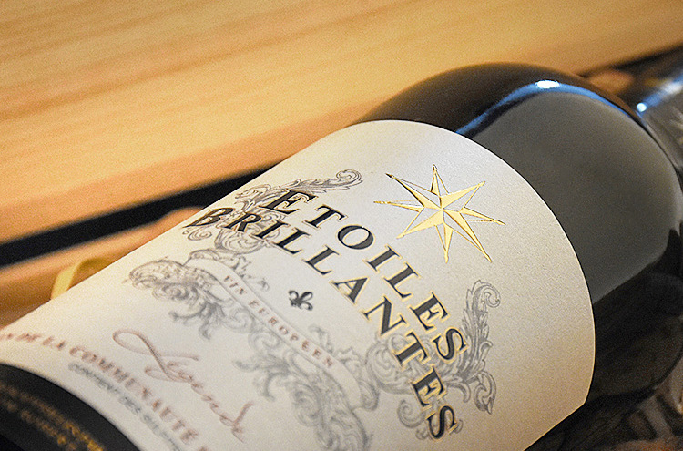 酒类卷筒不干胶标签定做 啤酒标签贴纸 红酒瓶铜版纸酒标不干胶