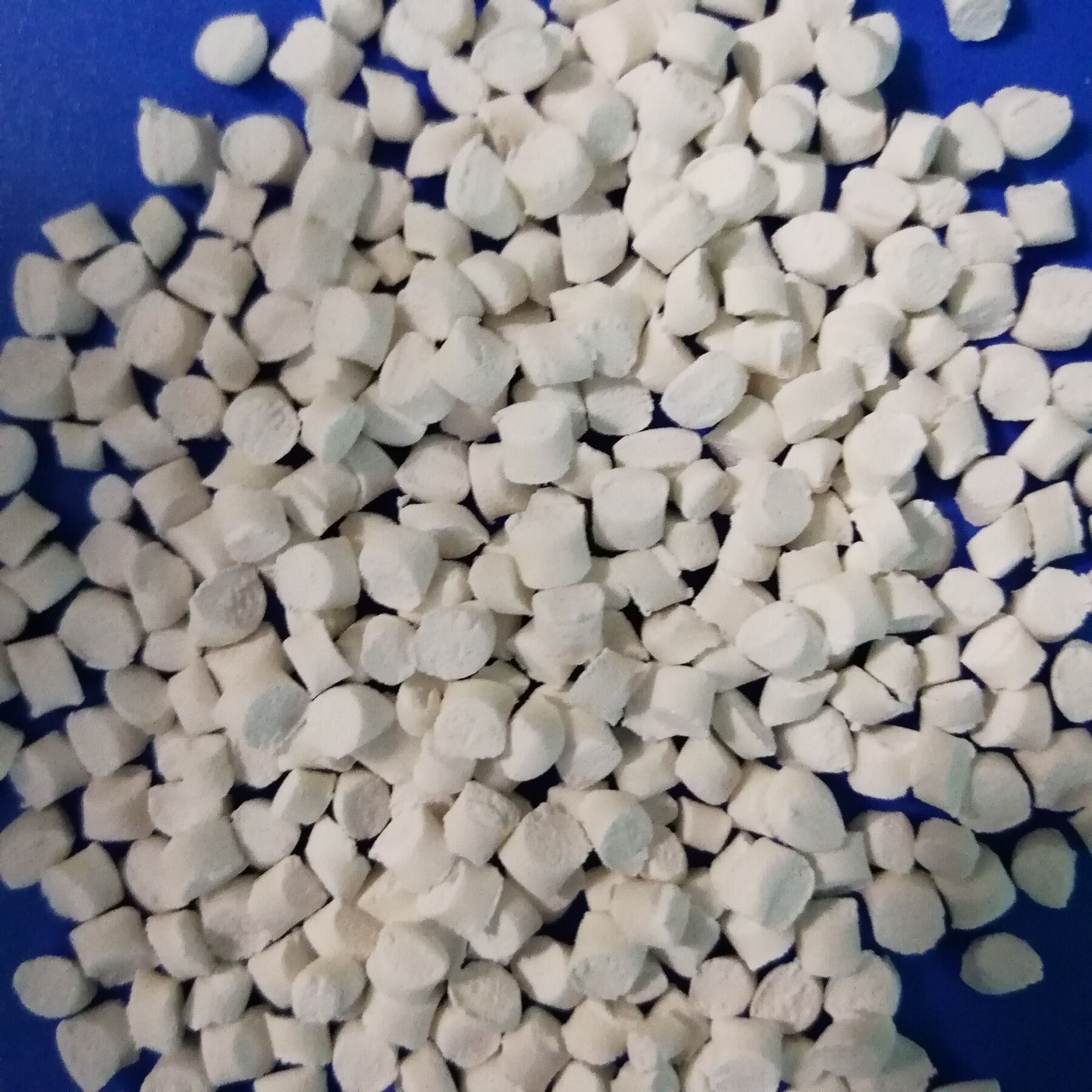 白色pp料  全新料改性pp颗粒 一次性瓷白筐 周转箱 水果筐专用料