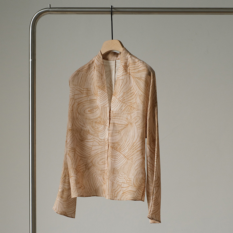 衣录预售 艺术感唯美印花天丝混纺v领气质设计感长袖衬衫女衣服