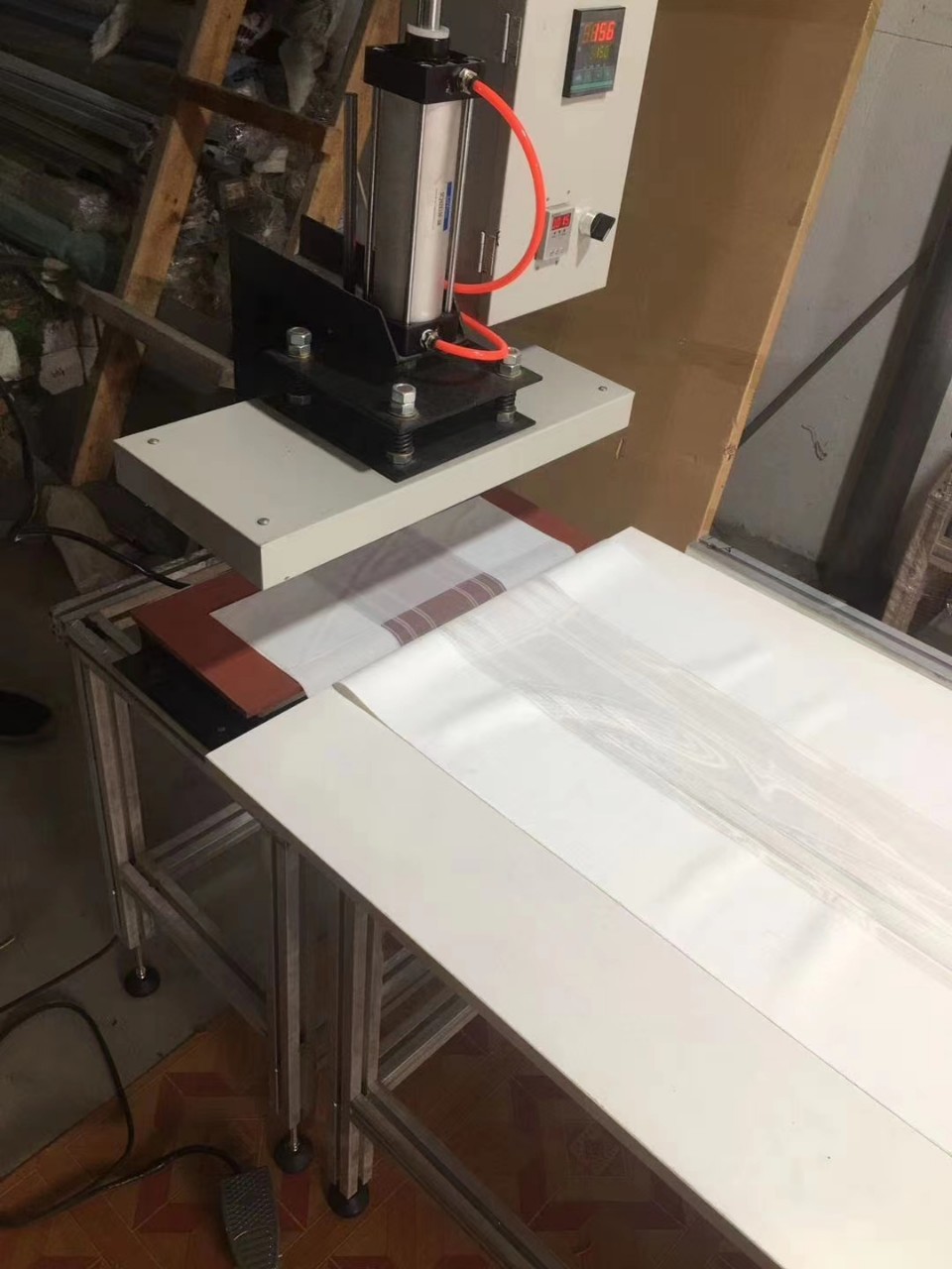 智能电动窗帘梦幻帘垂直百叶帘拉珠电动窗帘轨道天猫精灵语音控制