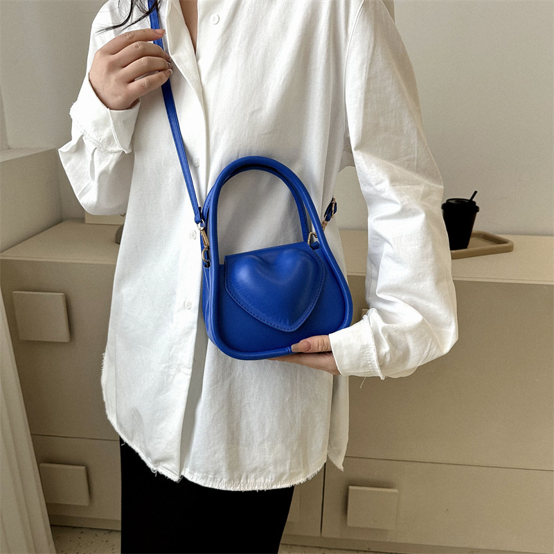 Fashion Love Pressure Shell Women's Small Square Bag 2023 Popular High Sense Handbag Minority All-Match Shoulder Messenger Bag