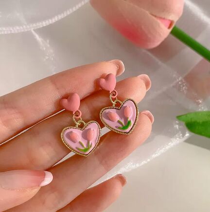 Online Celebrity Pink Love Earrings 2023 New trendy Tulip Flower Stud Earrings Early Spring Feeling Earrings