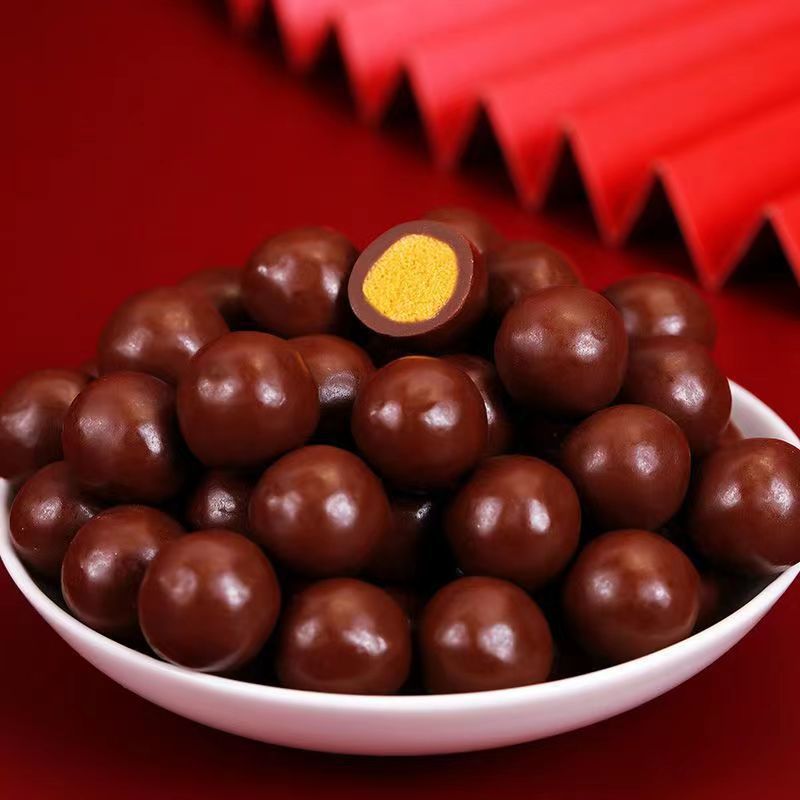 卜珂麦丽素脆心球夹心巧克力豆网红糖果儿童零食礼物