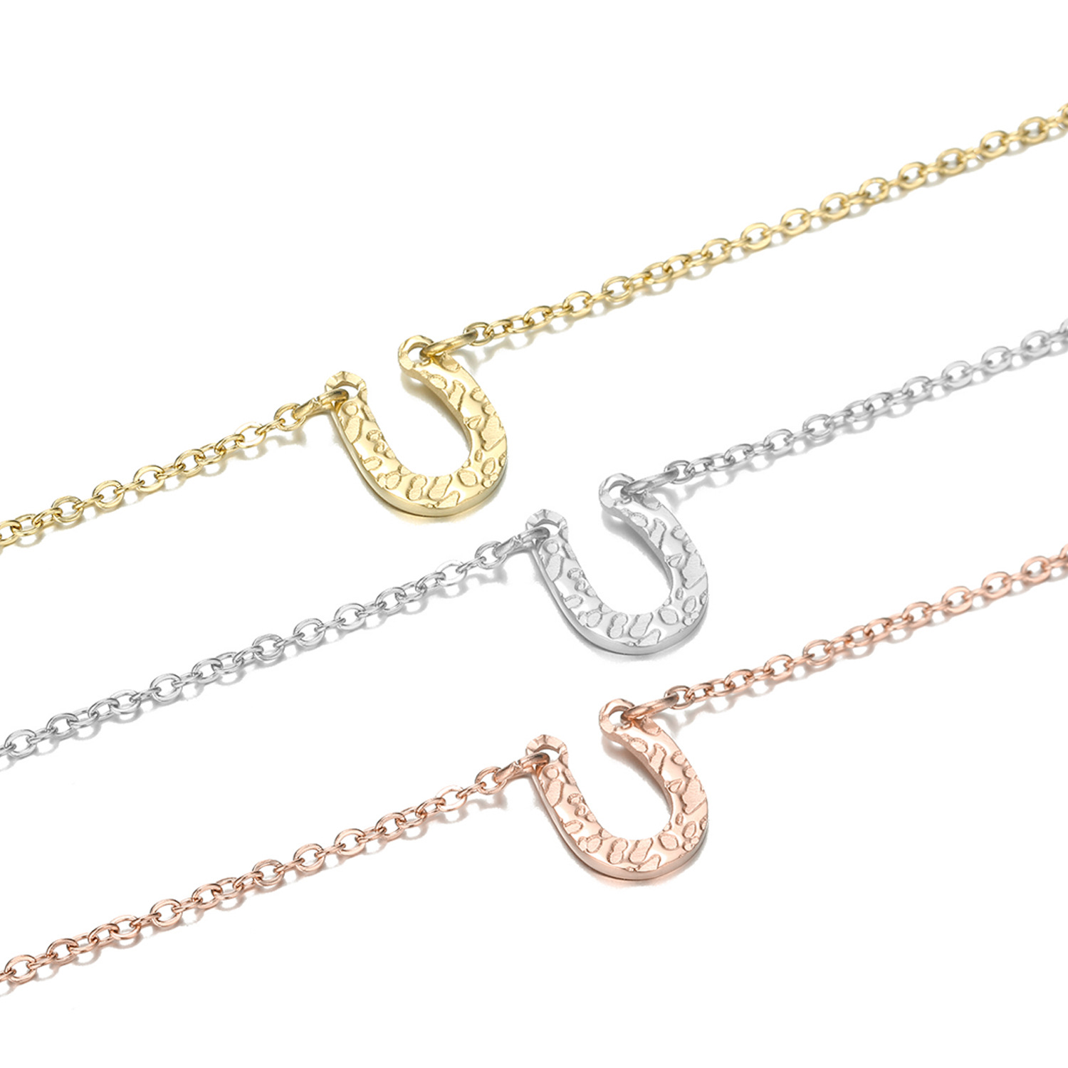 芯蓝 韩版u形字母吊坠 stainless steel necklace颈链 项链批发