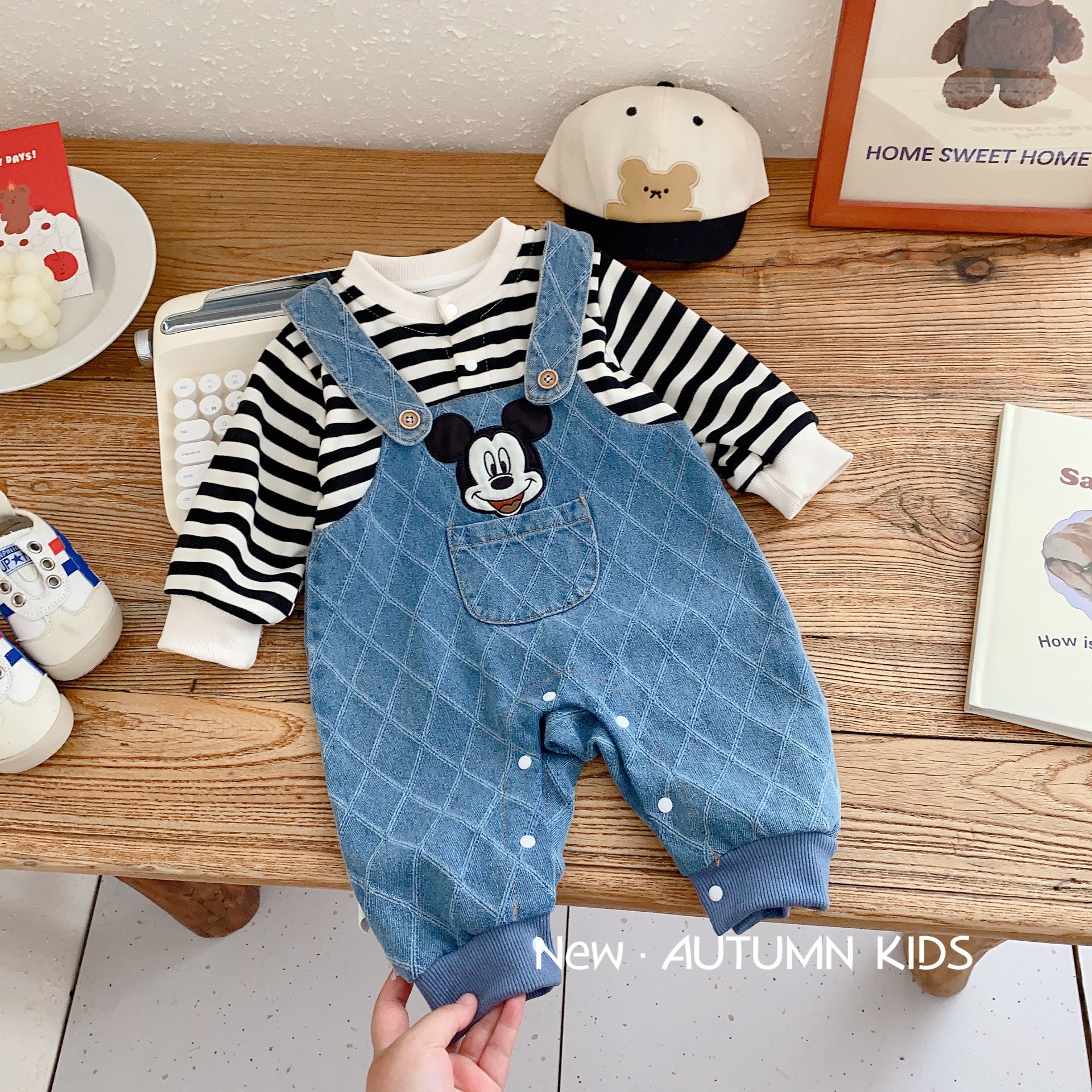 Baby Cartoon Jumpsuit 0-2 Years Old Spring Boys and Girls Baby Fake Two-Piece Striped Romper One-Year Dress Fashionable Al221 Baby Clothes
