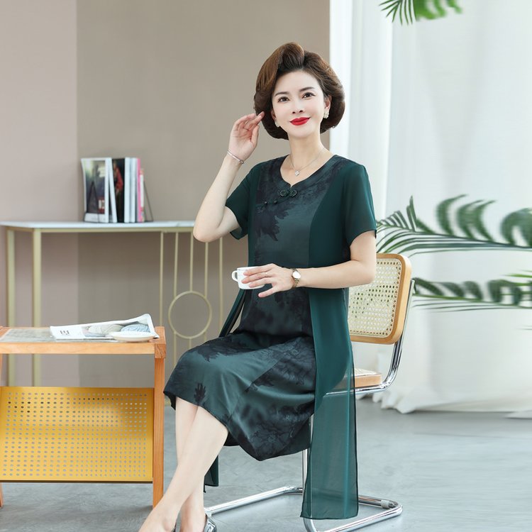Small Mom Summer Clothes Noble Elegant Dress Mother-in-Law Wedding Suit Middle-Aged and Elderly Women Fashionable Skirt